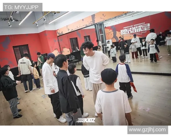 南京攀岩队在世界街舞大赛中以91分稳居积分榜首位